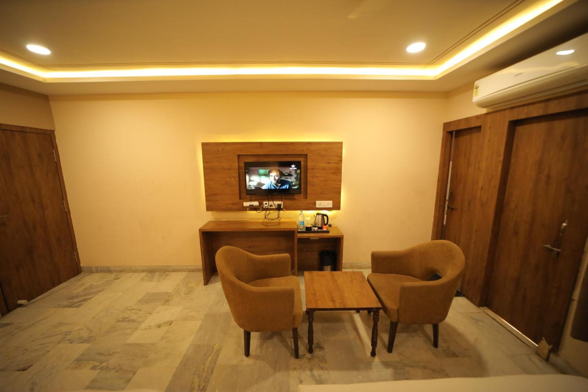 Hotel Damanis Udajpur Zewnętrze zdjęcie