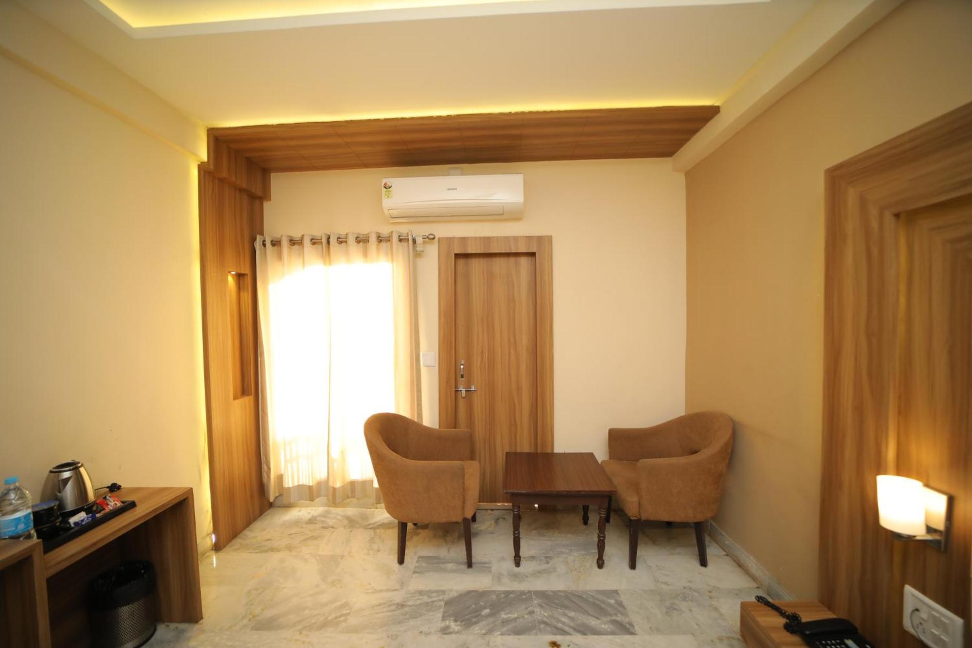 Hotel Damanis Udajpur Zewnętrze zdjęcie