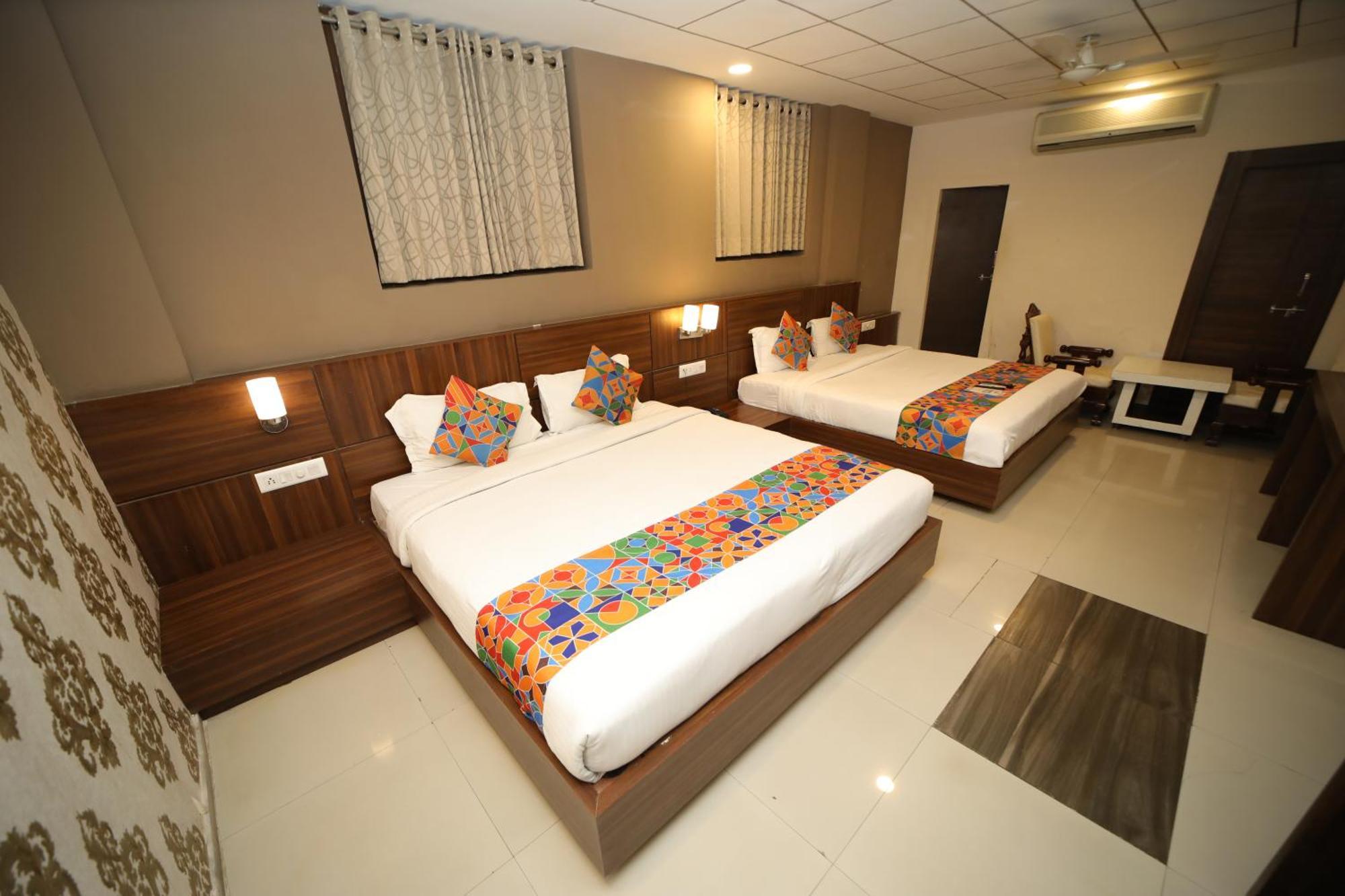 Hotel Damanis Udajpur Zewnętrze zdjęcie