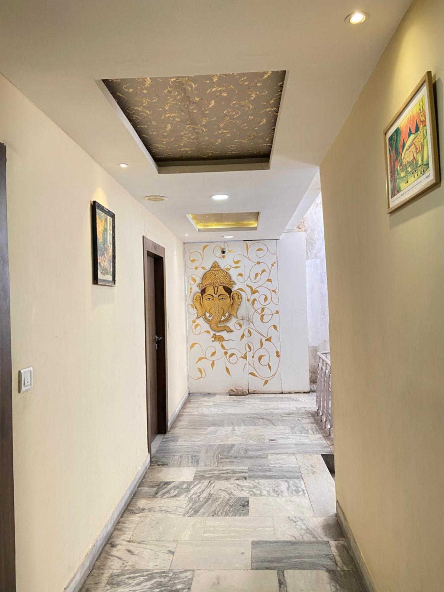 Hotel Damanis Udajpur Zewnętrze zdjęcie